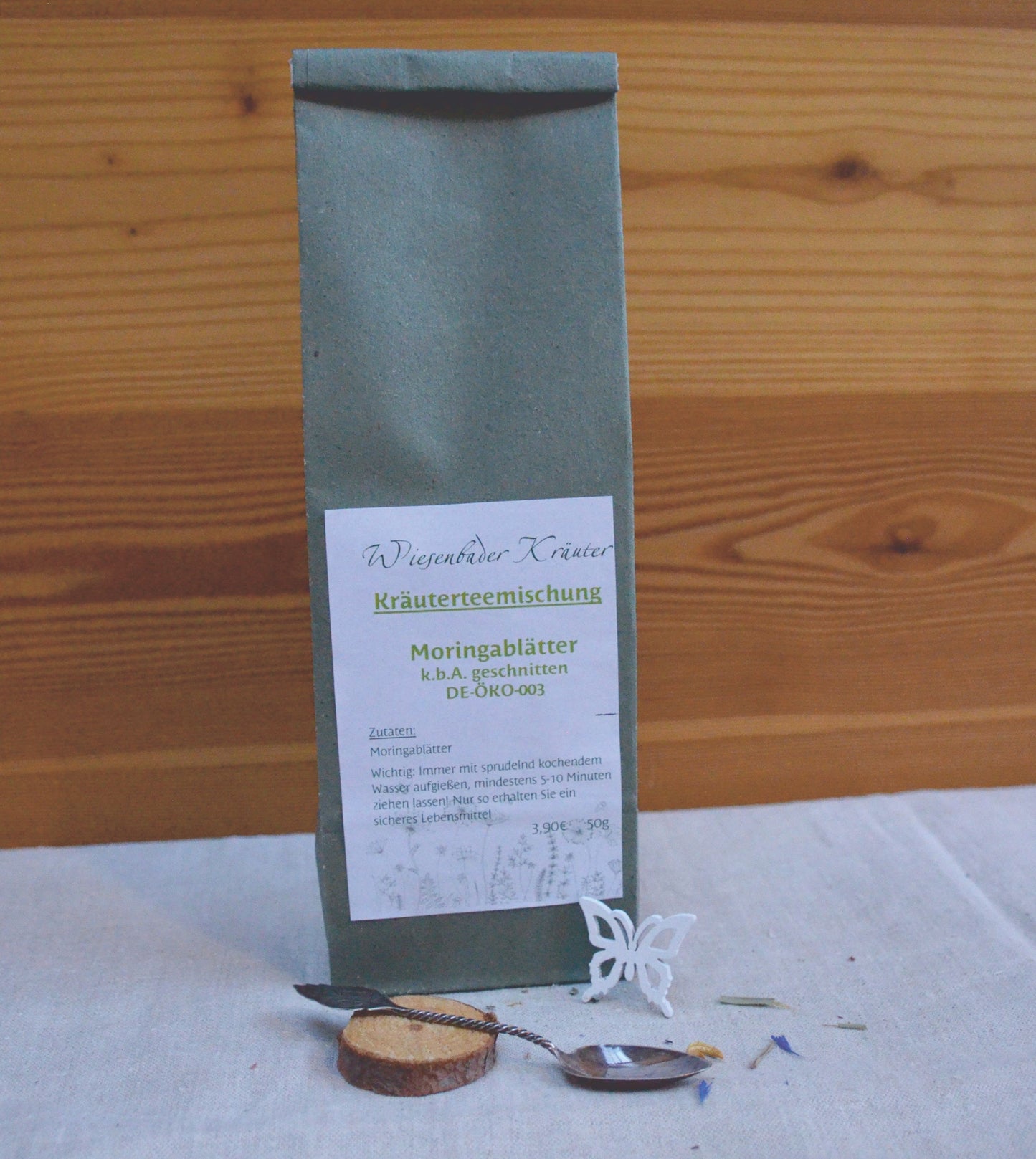 Moringablätter geschnitten