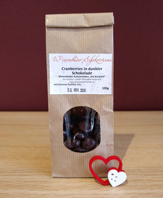 Cranberries in dunkler Schokolade