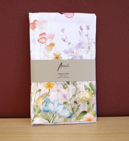 Frühlingshafte Tischdecke mit Schmetterlingen