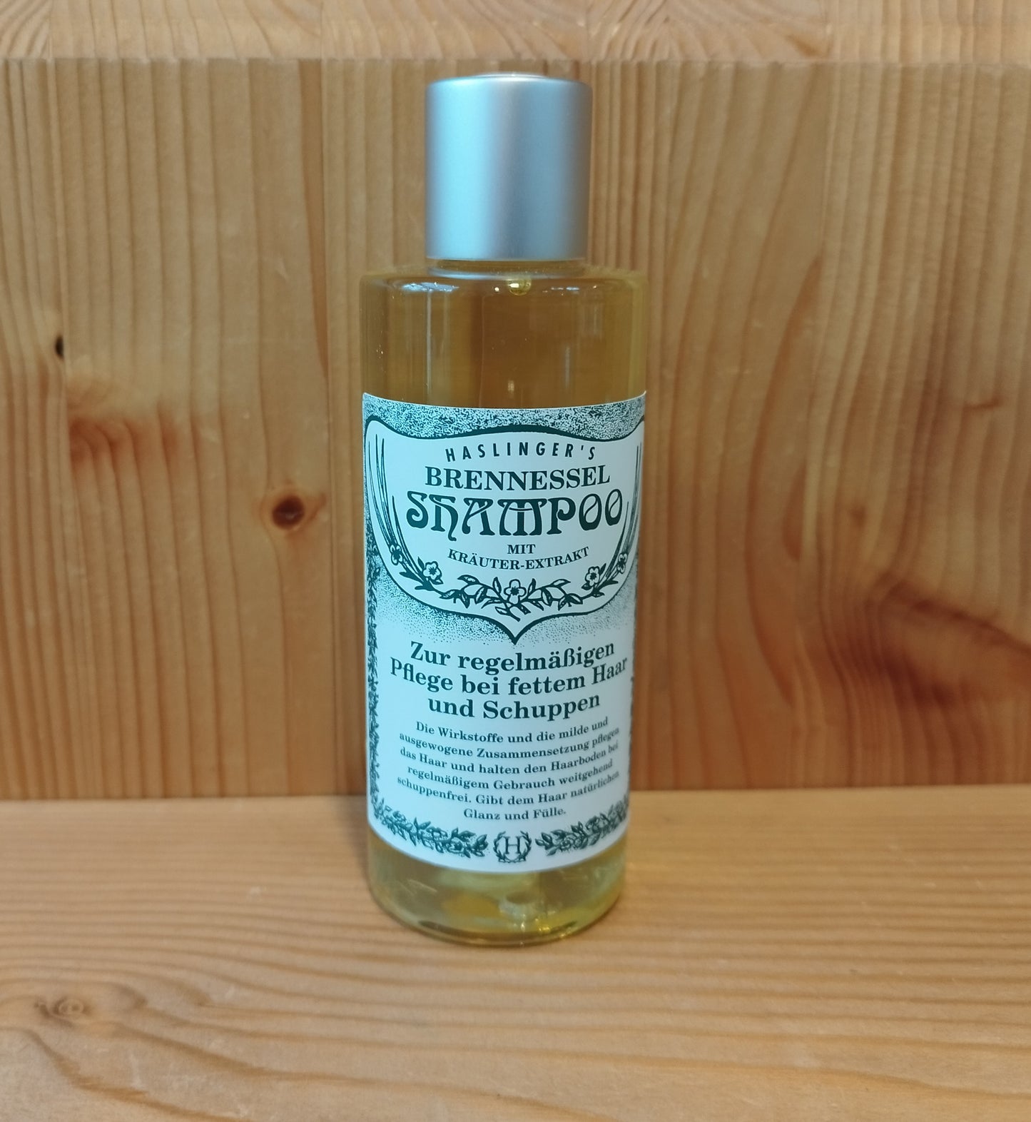 Brennnessel Shampoo mit Kräuter-Extrakt